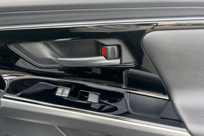 2025 Toyota bZ4X XLE