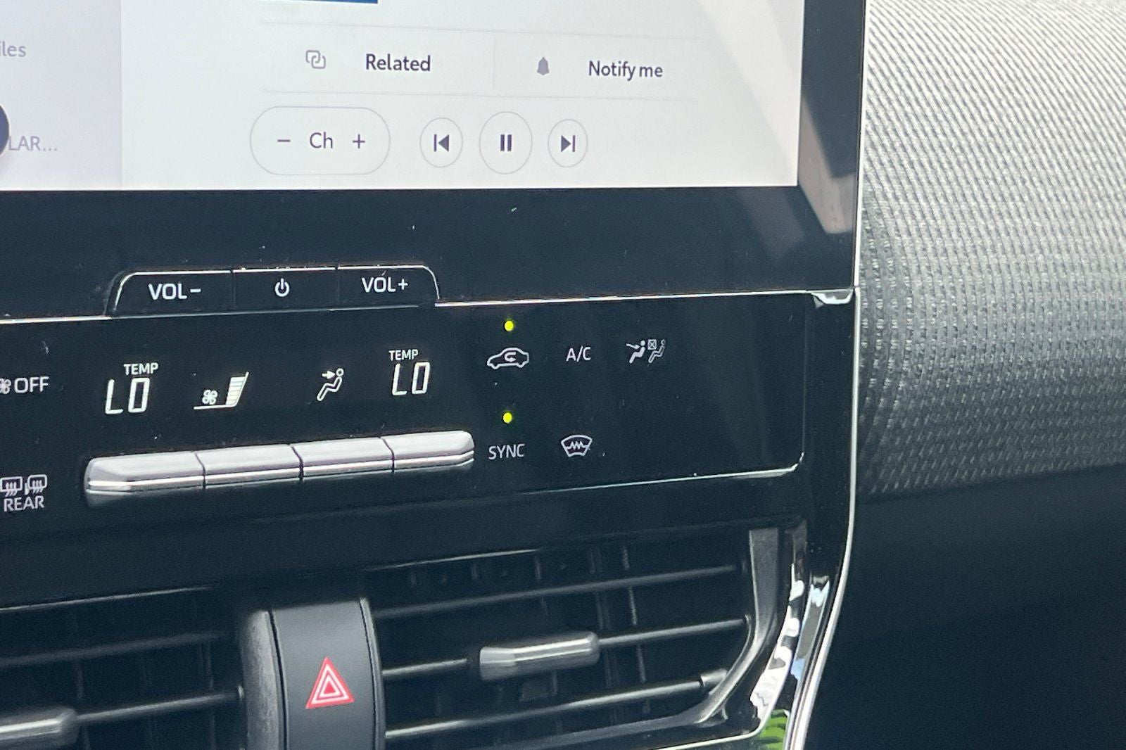 2025 Toyota bZ4X XLE