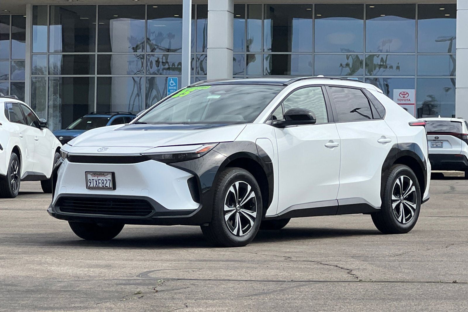 2025 Toyota bZ4X XLE