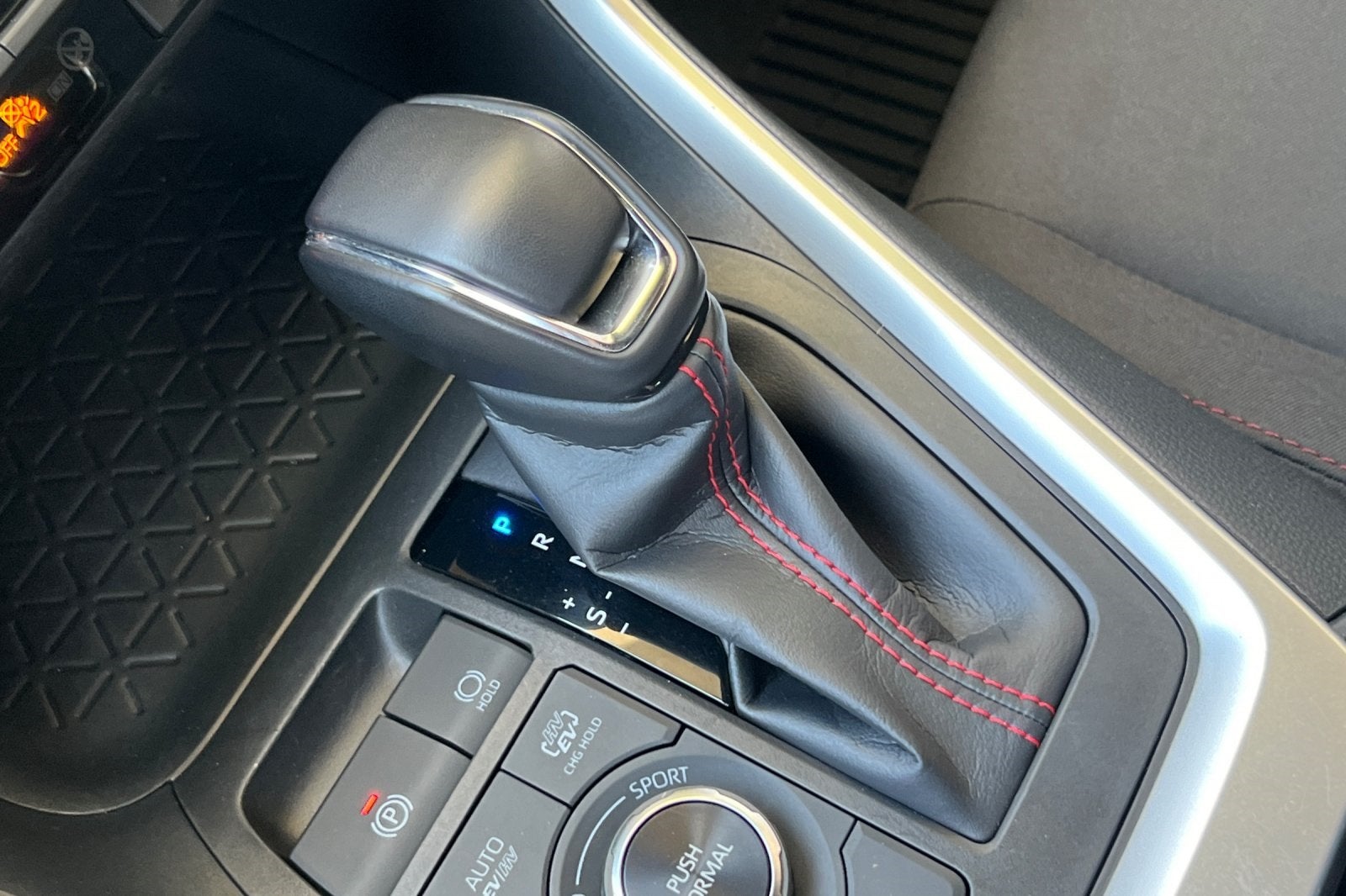 2023 Toyota RAV4 Prime SE