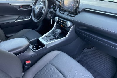 2022 Toyota RAV4 Hybrid LE