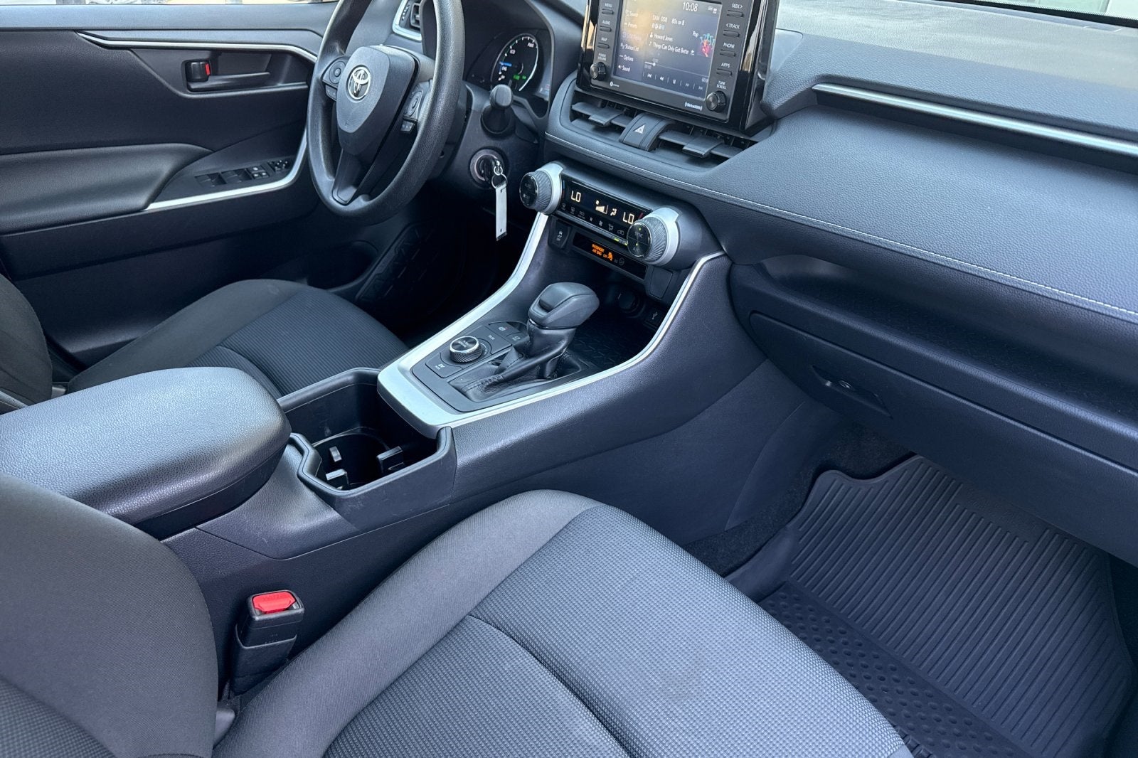 2022 Toyota RAV4 Hybrid LE