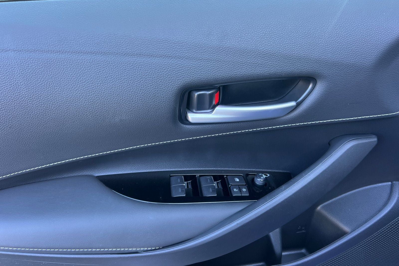 2023 Toyota Corolla Hatchback SE