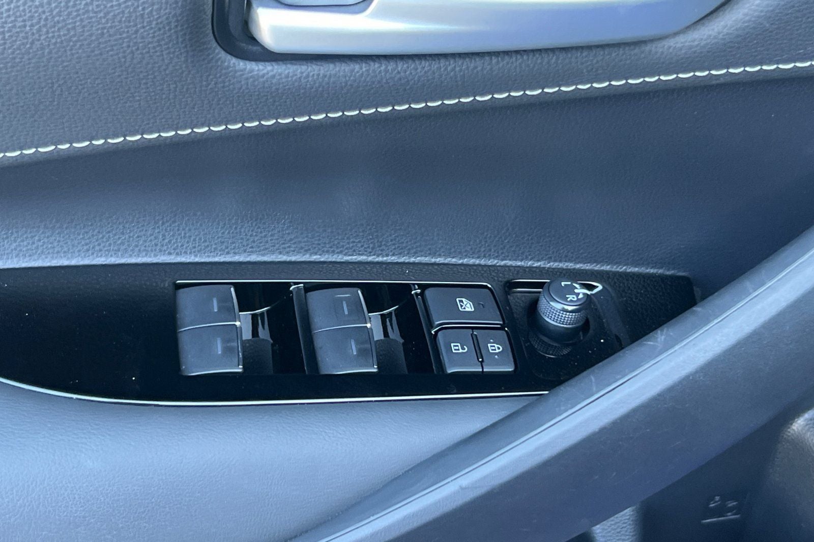 2023 Toyota Corolla Hatchback SE