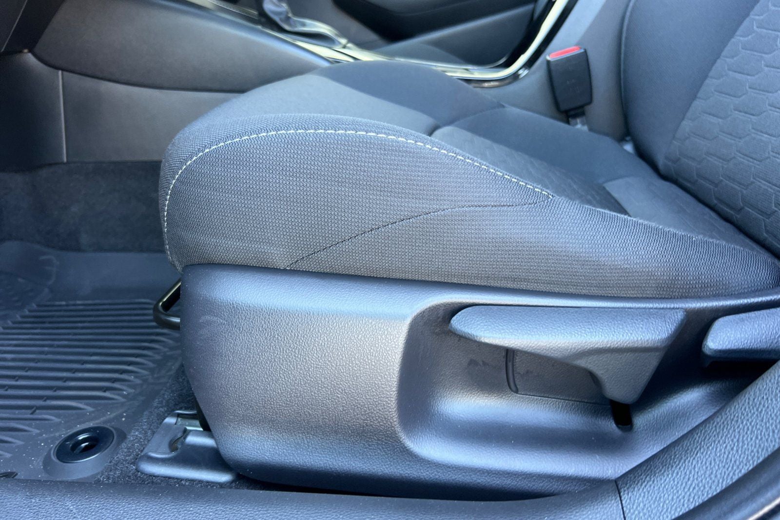 2023 Toyota Corolla Hatchback SE