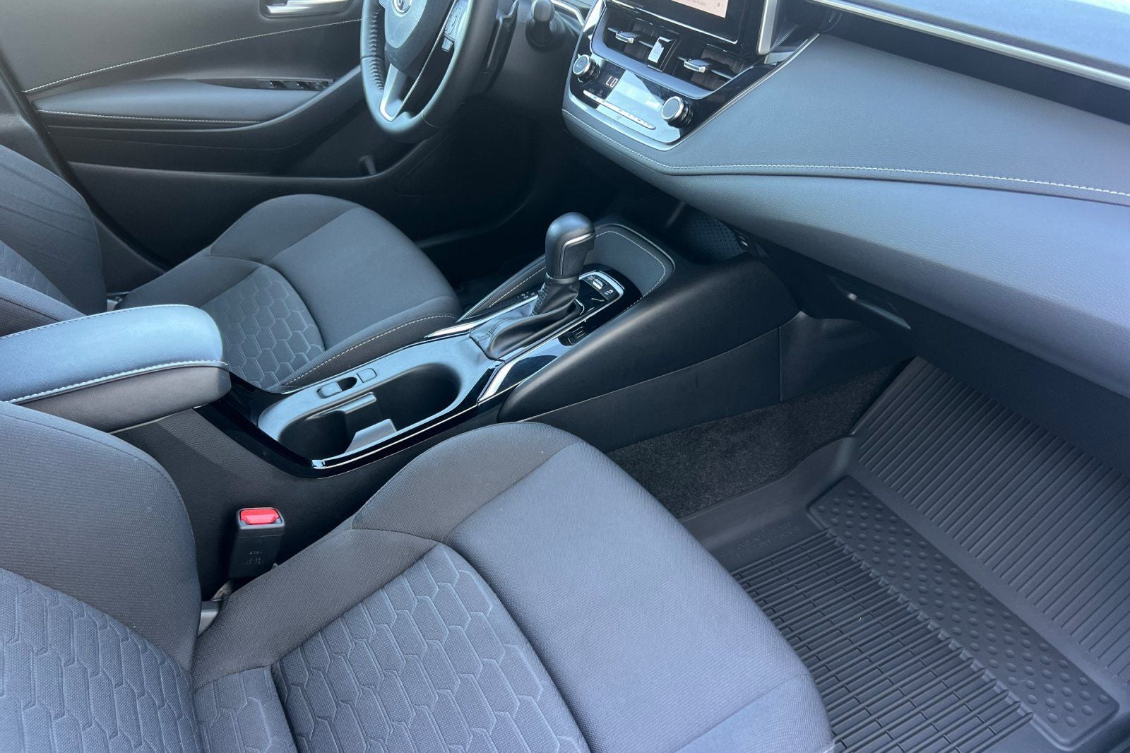 2023 Toyota Corolla Hatchback SE