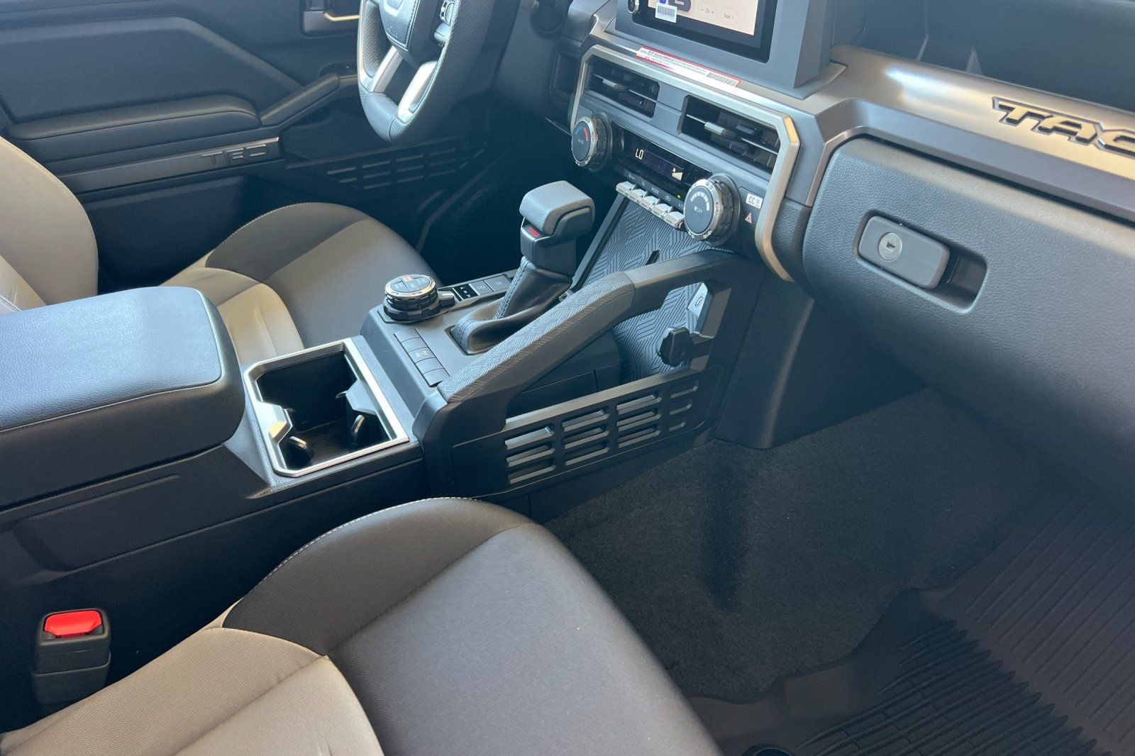 2026 Toyota Tacoma TRD Off Road - Photo 16