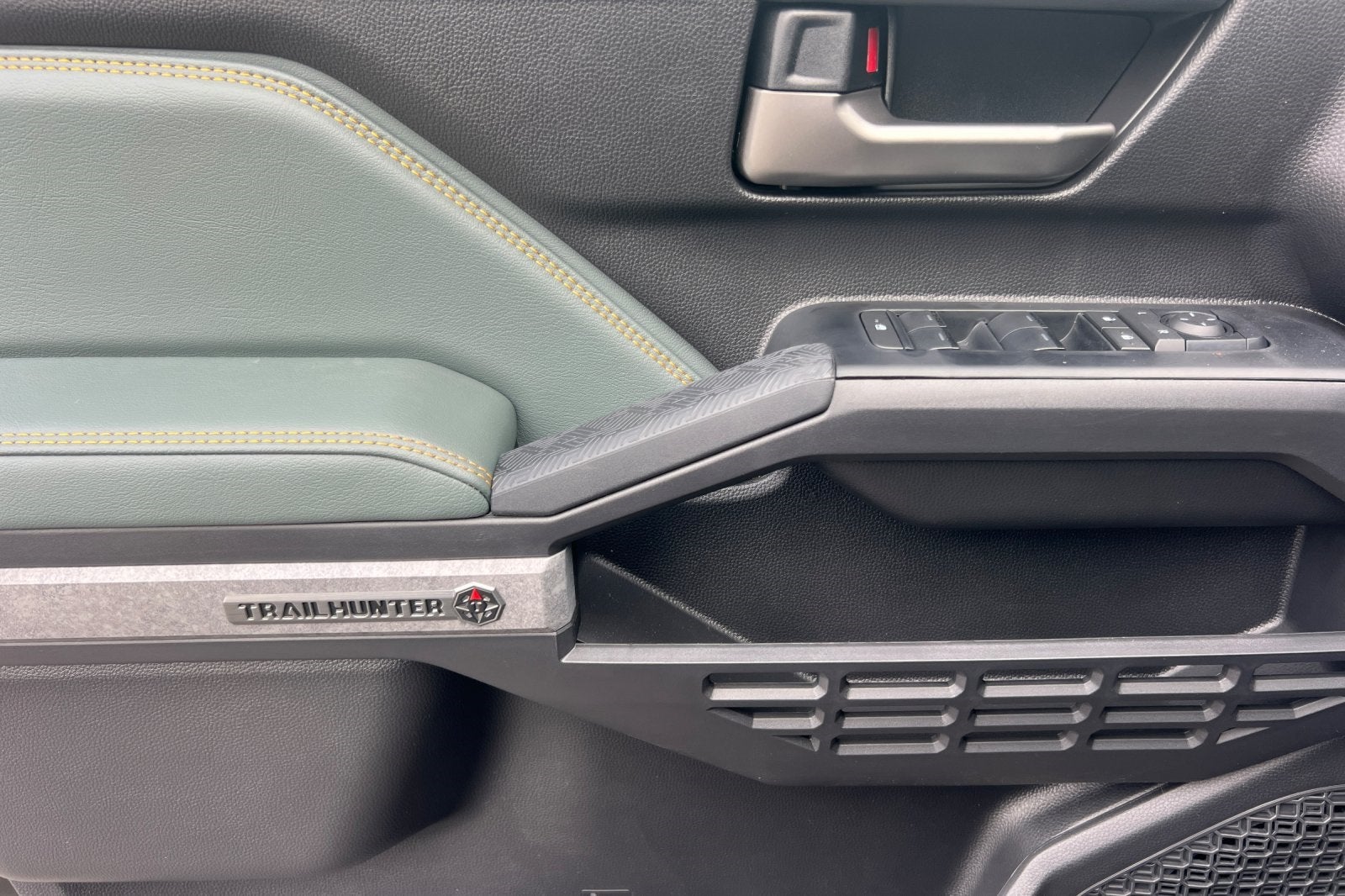 2025 Toyota Tacoma i-FORCE MAX Trailhunter