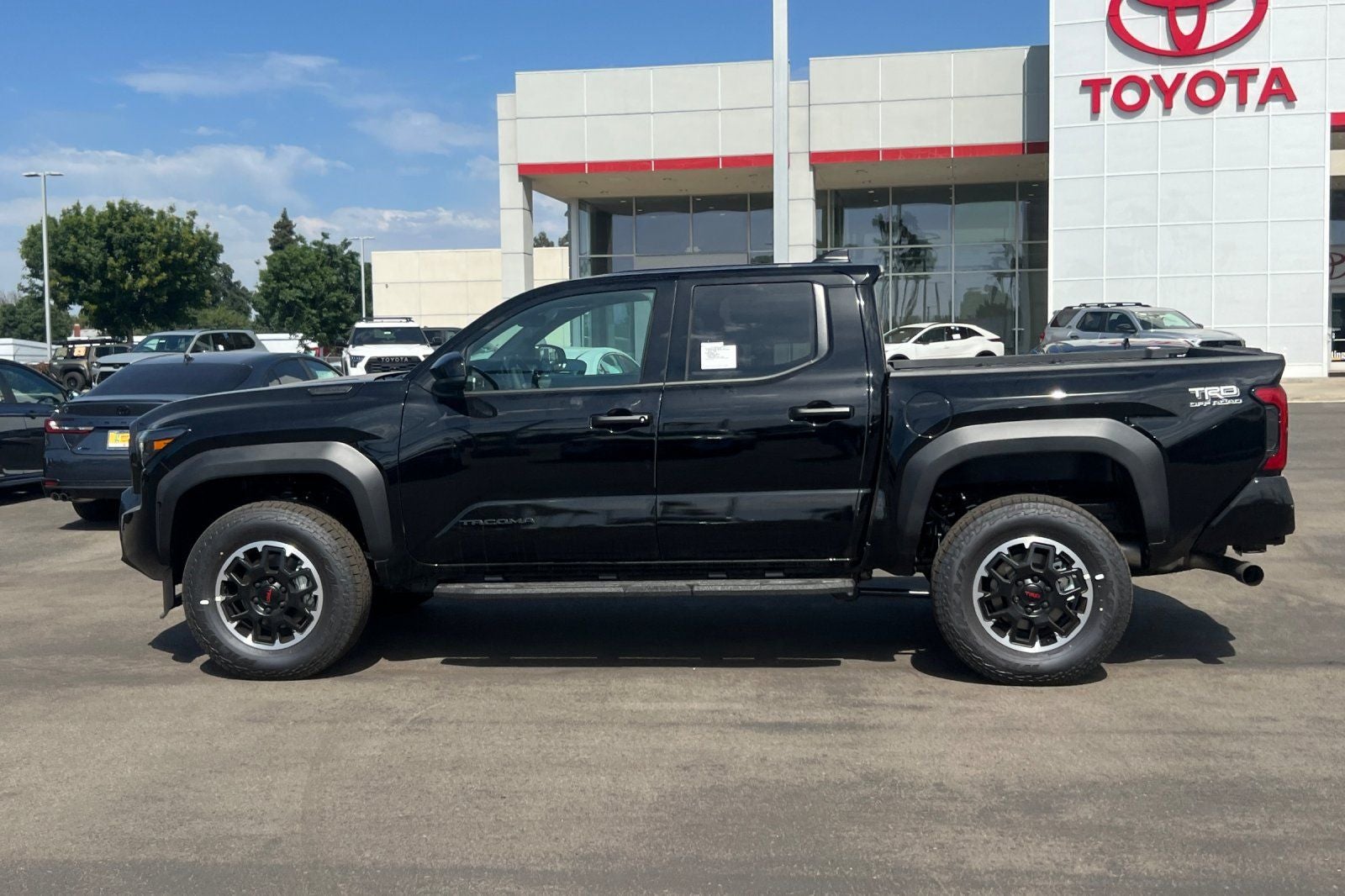 2026 Toyota Tacoma i-FORCE MAX TRD Off-Road i-FORCE MAX