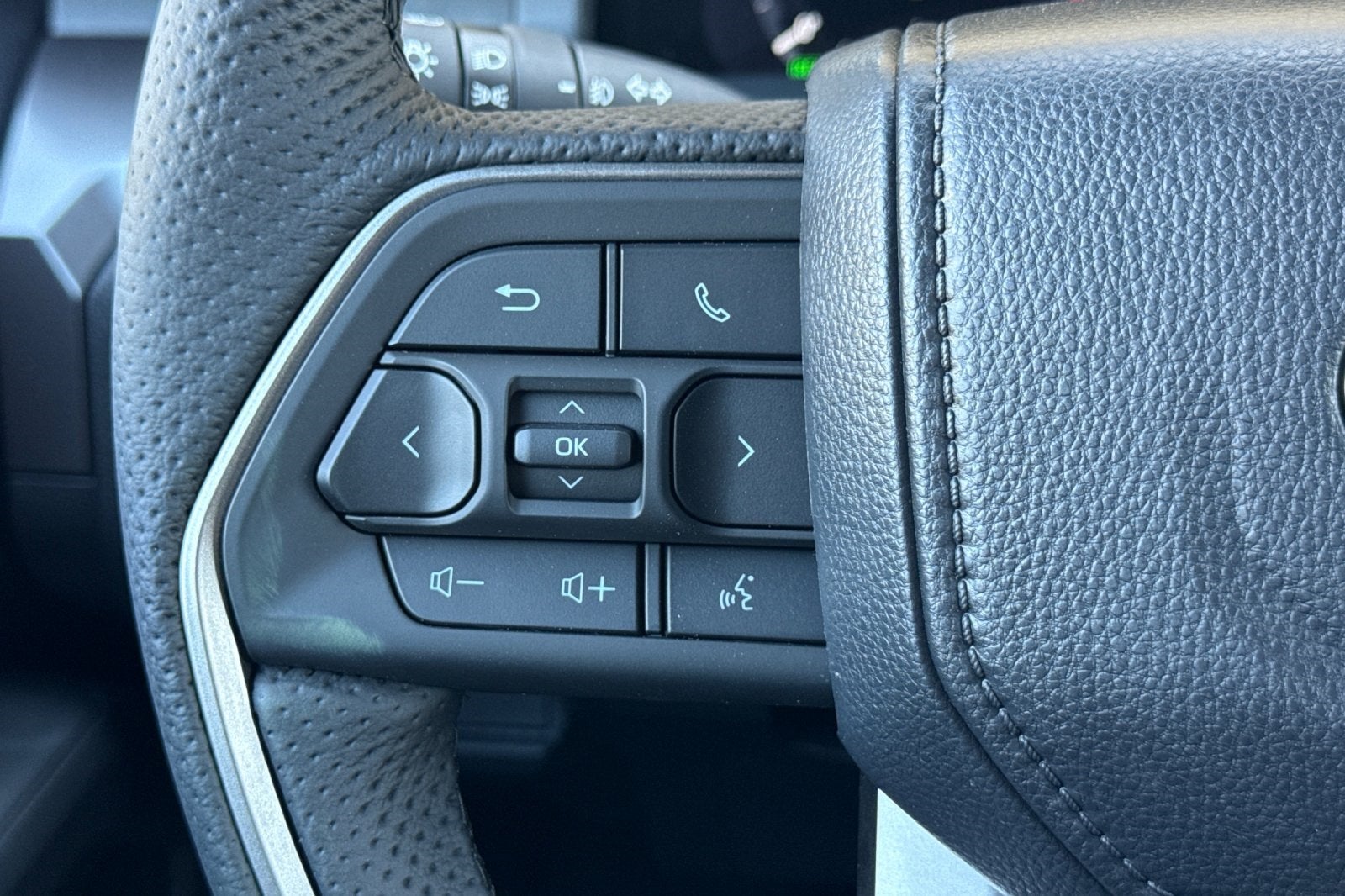 2025 Toyota Tacoma i-FORCE MAX TRD Off-Road i-FORCE MAX