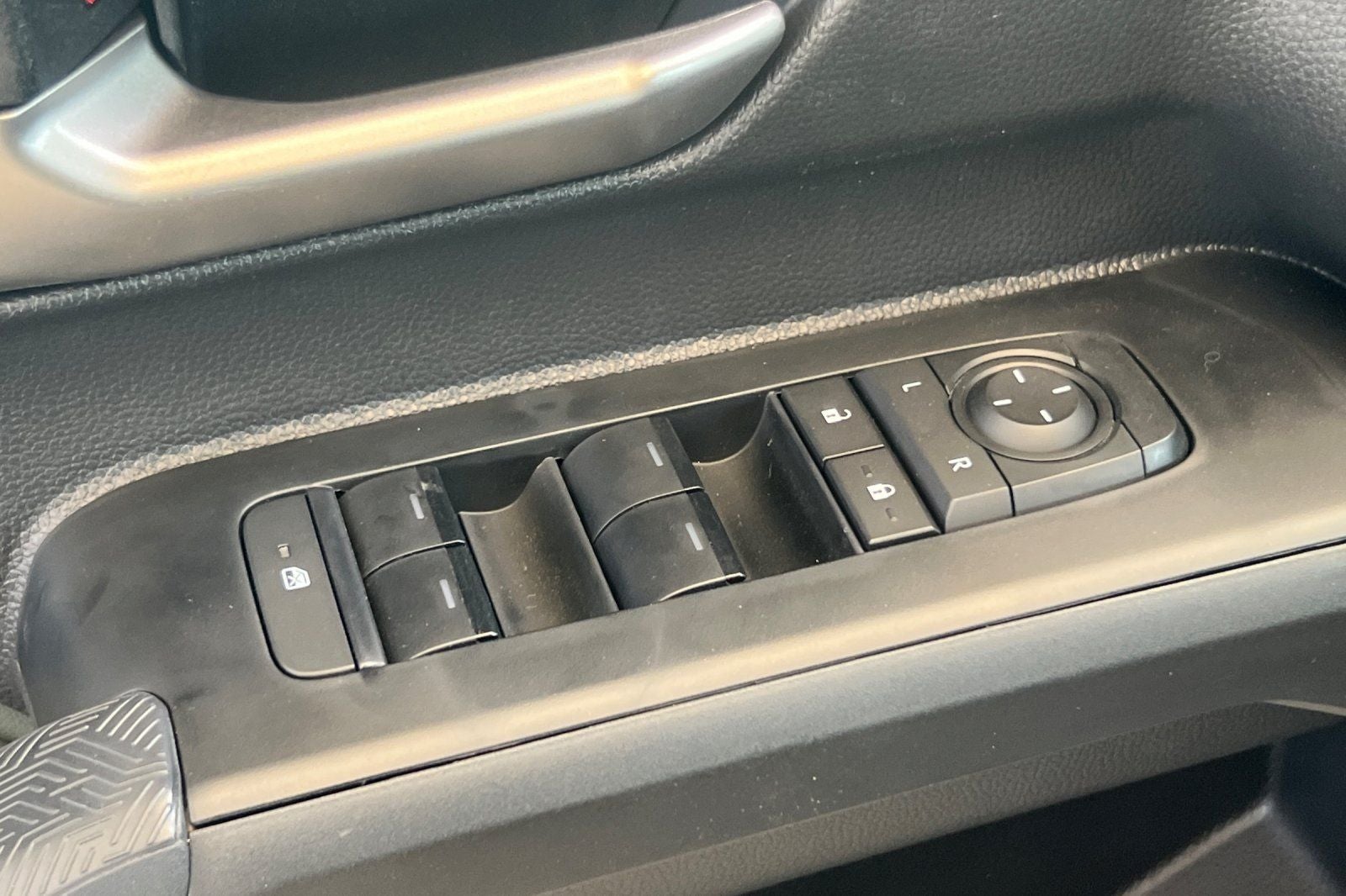 2026 Toyota Tacoma i-FORCE MAX Trailhunter