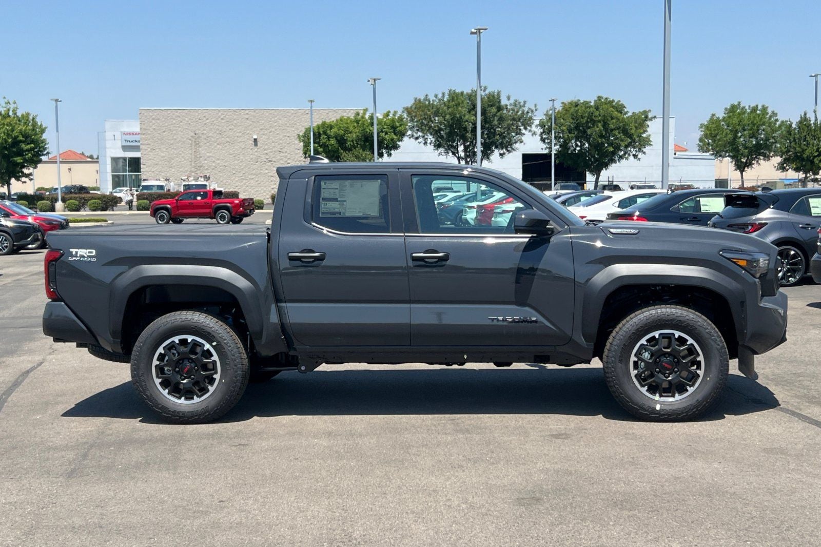 2026 Toyota Tacoma i-FORCE MAX TRD Off-Road i-FORCE MAX