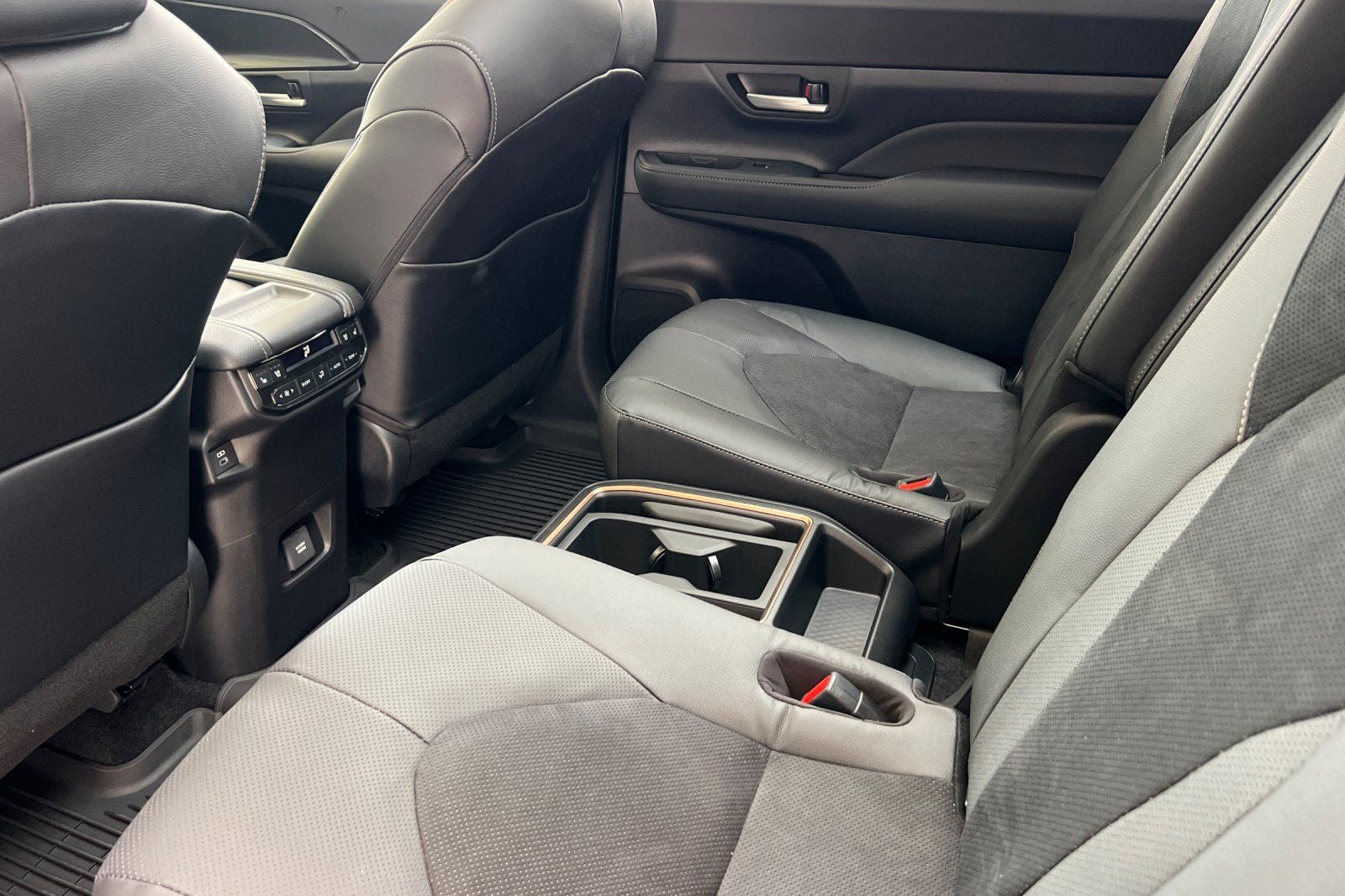 2026 Toyota Grand Highlander Hybrid Hybrid MAX Platinum