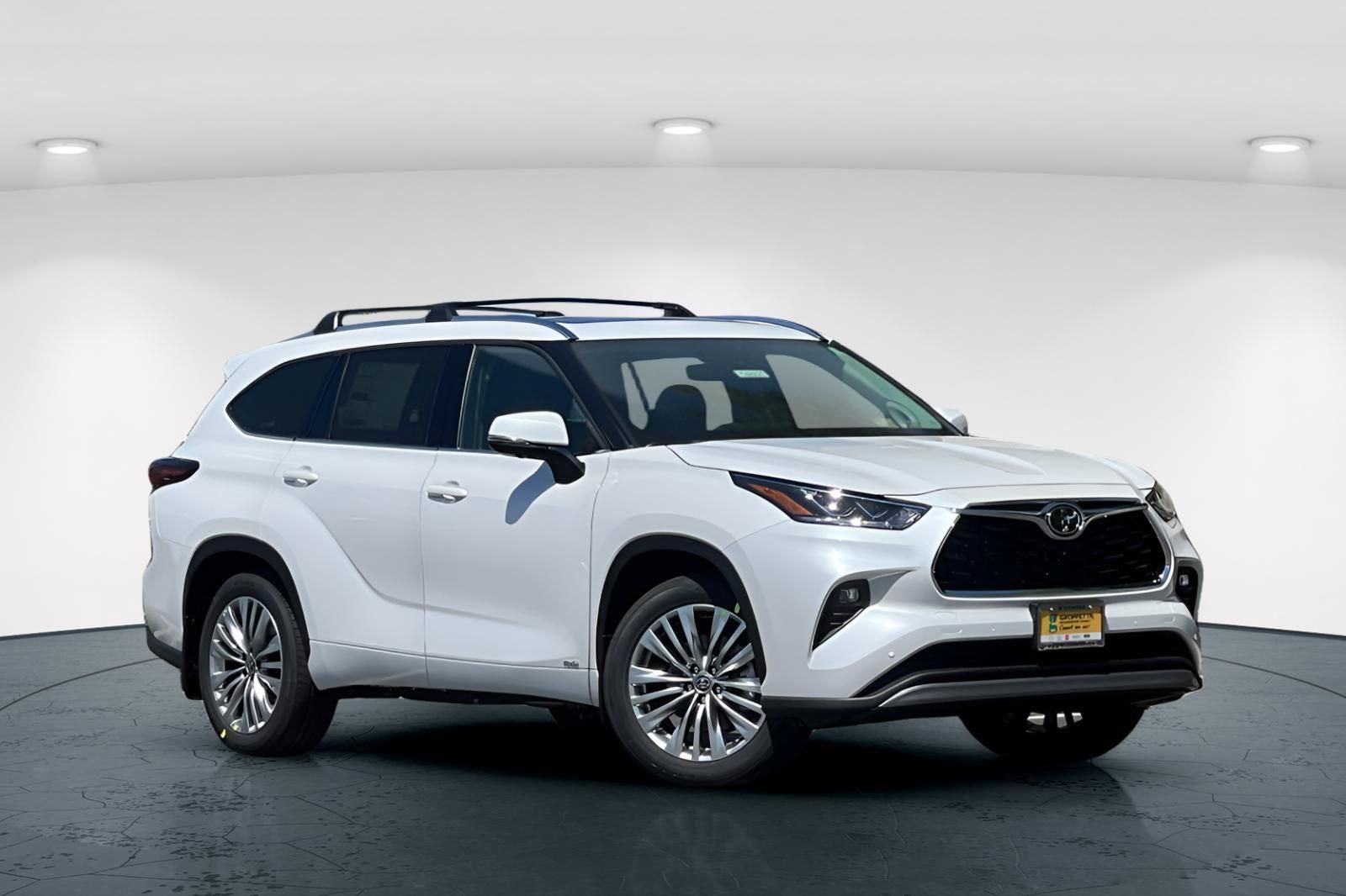 2026 Toyota Highlander Hybrid Platinum