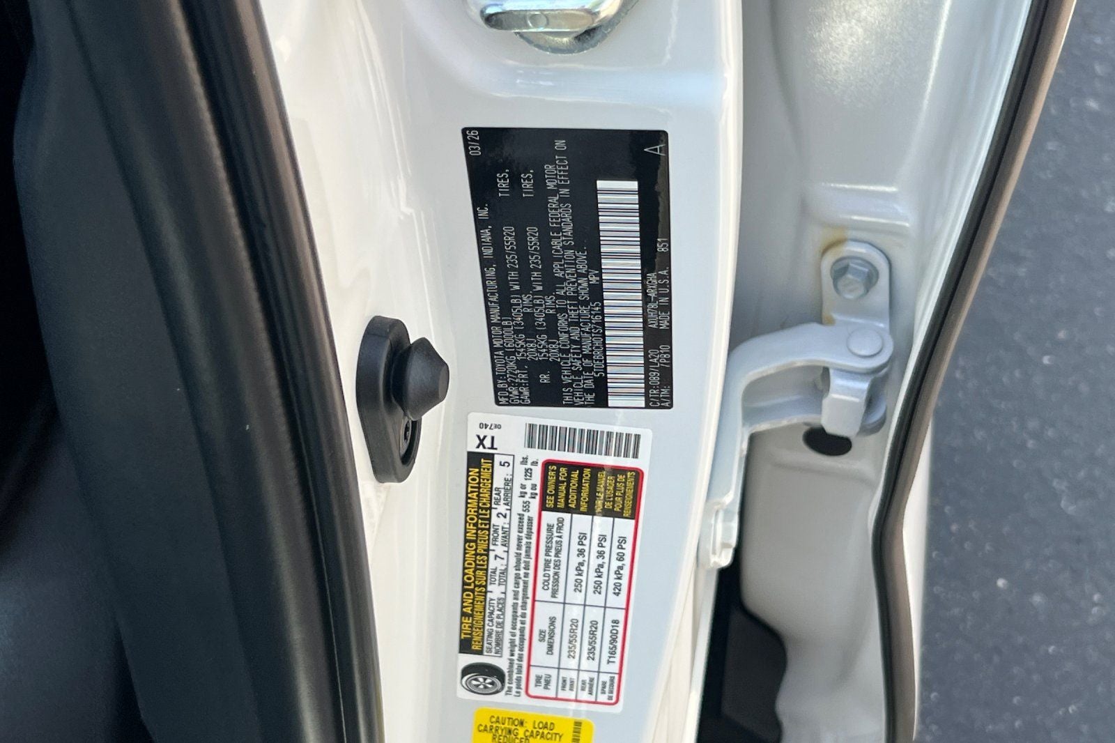 2026 Toyota Highlander Hybrid Platinum