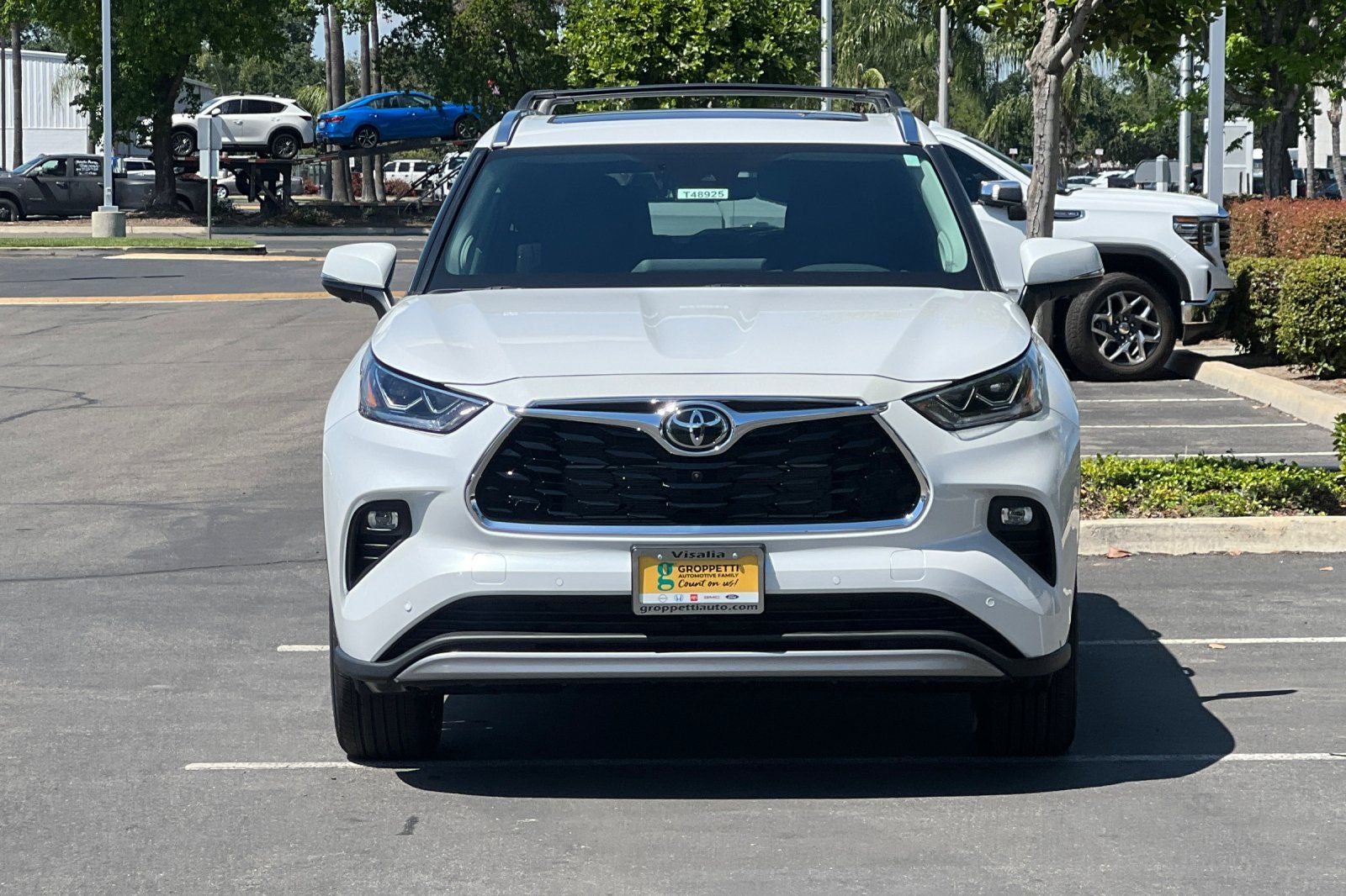 2026 Toyota Highlander Hybrid Platinum