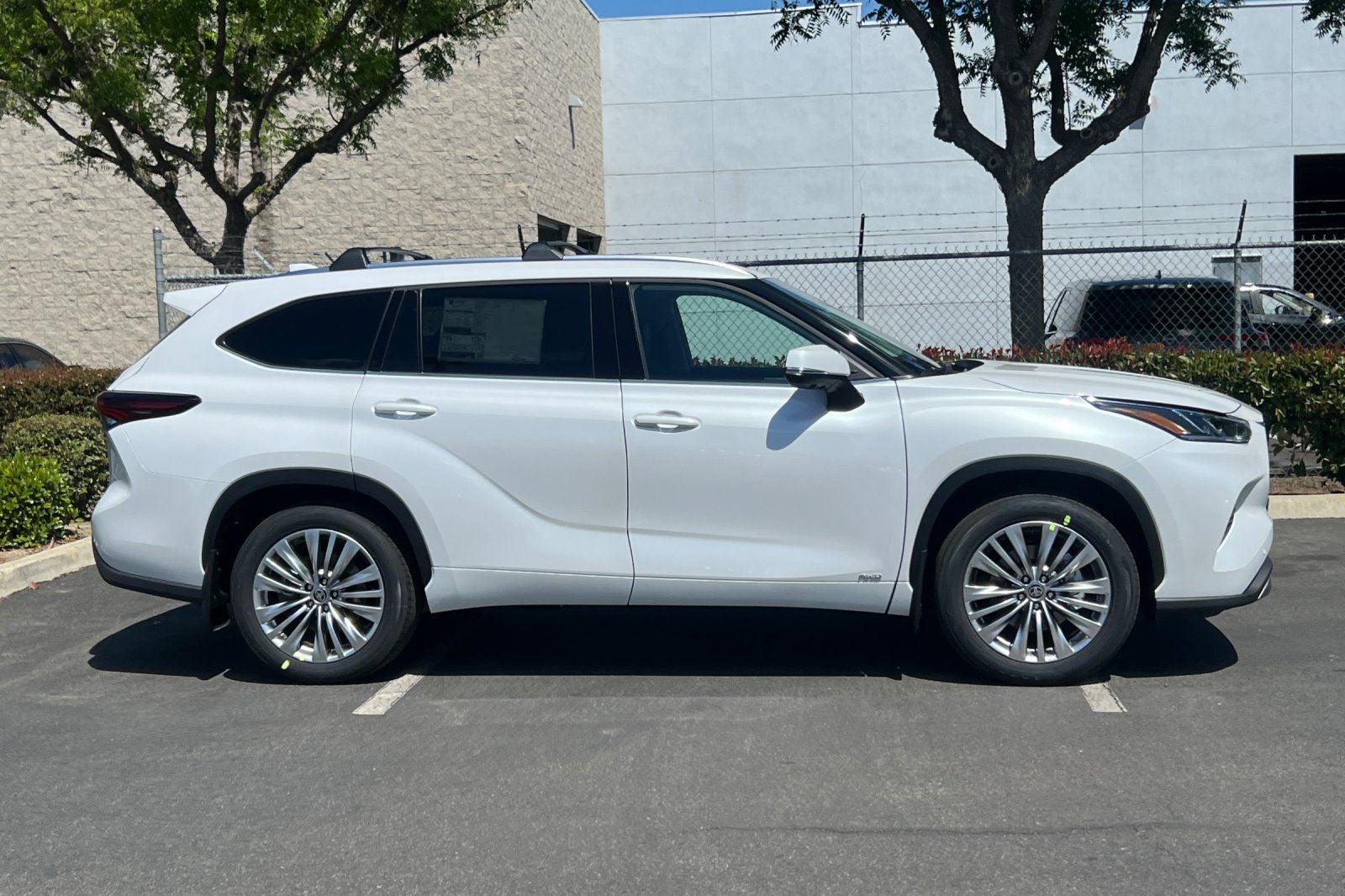 2026 Toyota Highlander Hybrid Hybrid Platinum