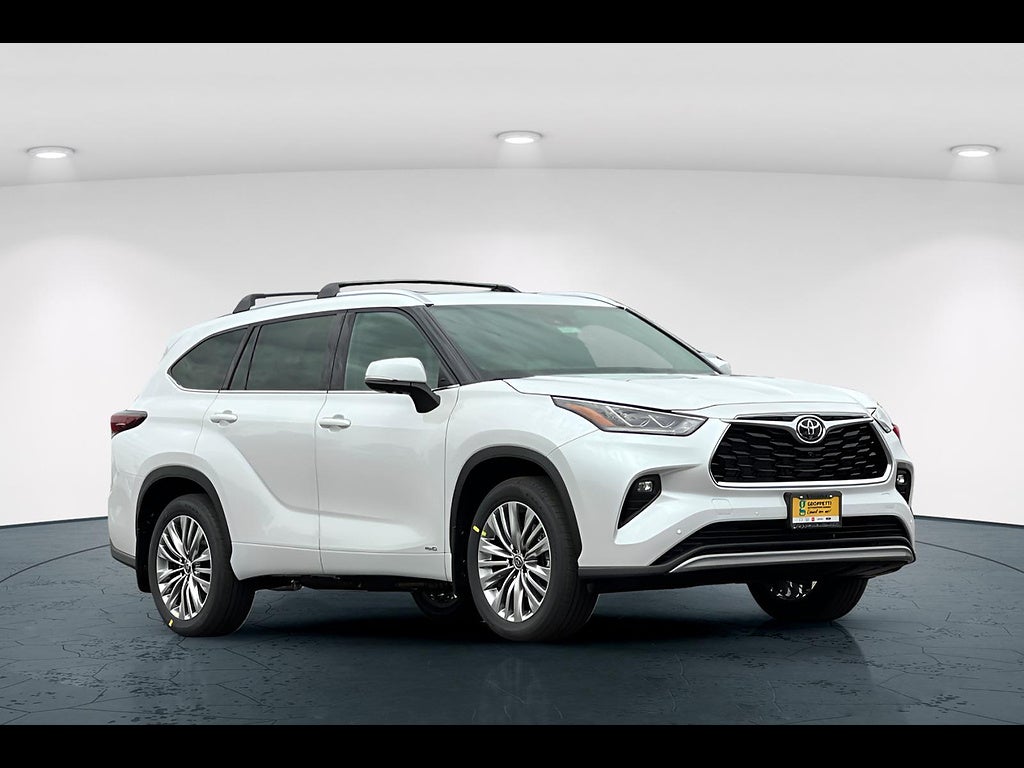 2026 Toyota Highlander Hybrid Platinum