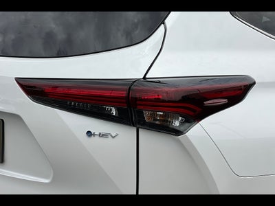 2026 Toyota Highlander Hybrid Platinum