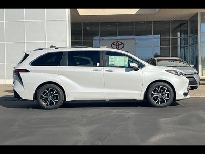 2026 Toyota Sienna Platinum