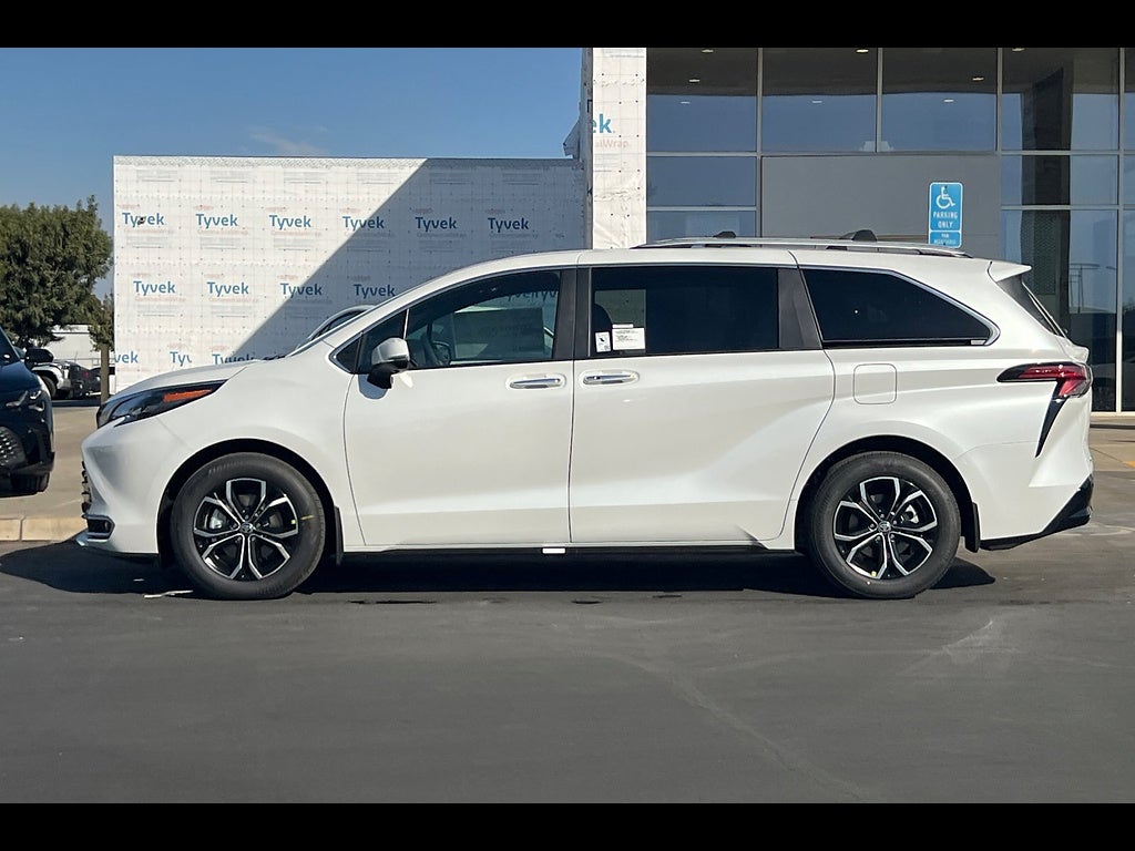 2026 Toyota Sienna Platinum