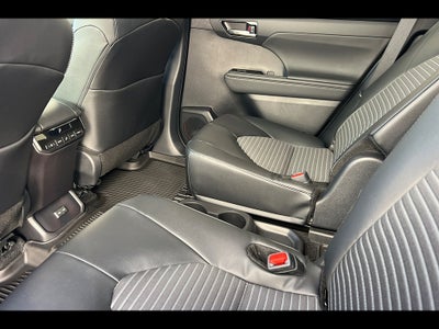 2026 Toyota Highlander XSE