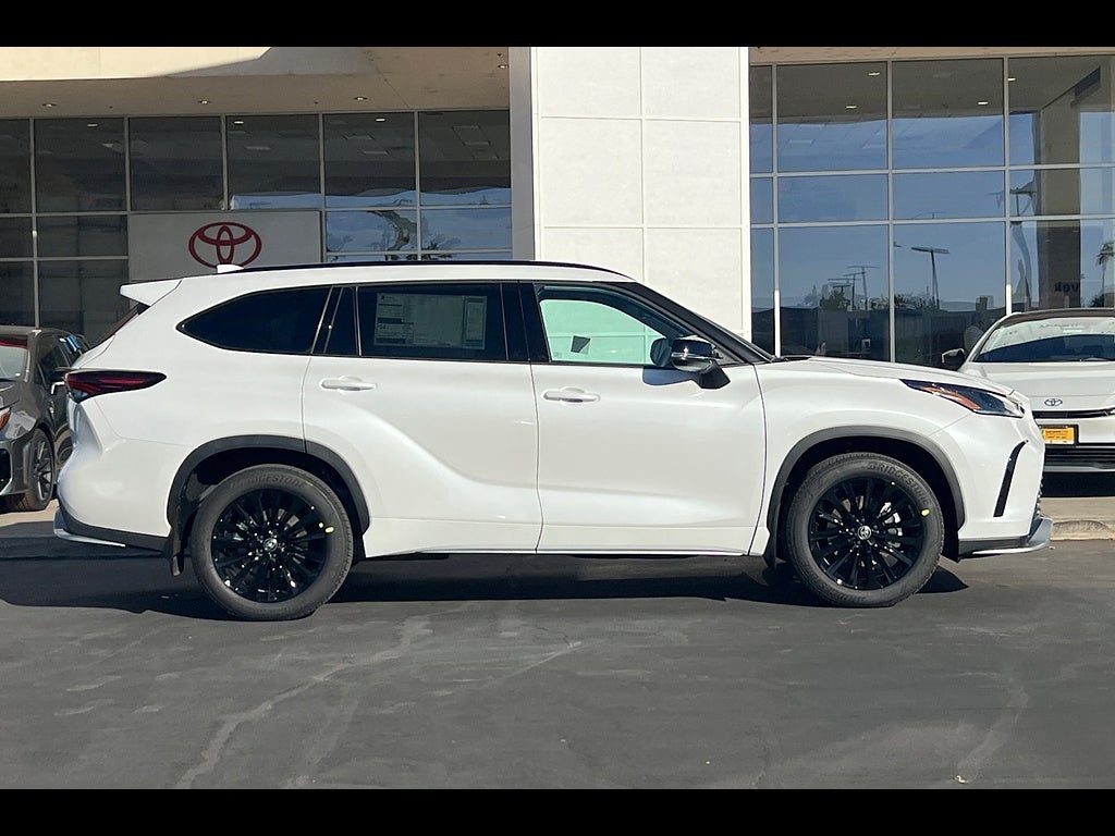 2026 Toyota Highlander XSE