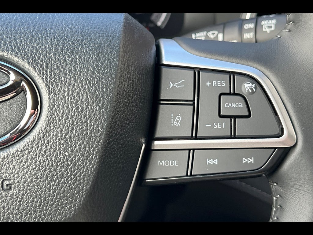 2026 Toyota Highlander XSE