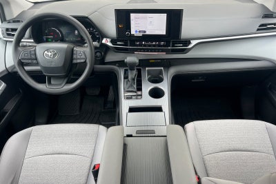 2026 Toyota Sienna LE 8 Passenger