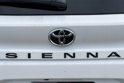 2026 Toyota Sienna LE 8 Passenger