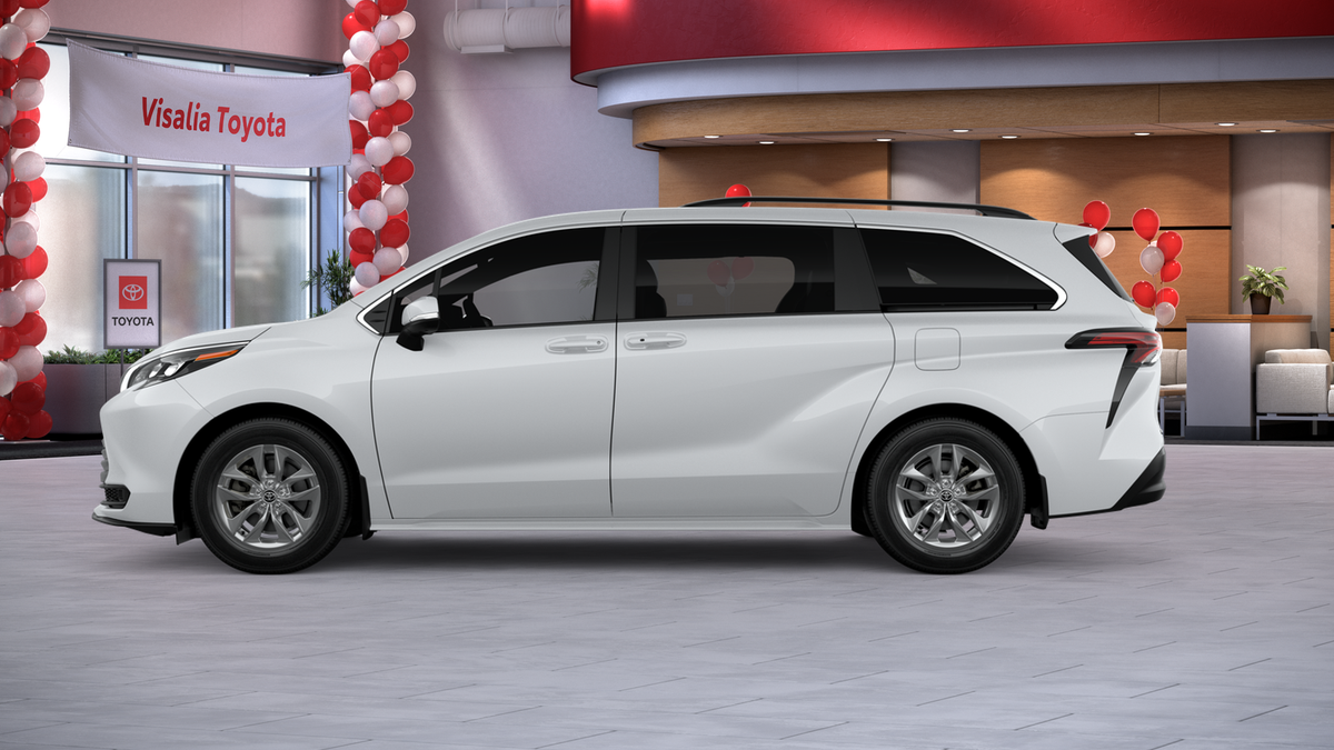 2026 Toyota Sienna LE