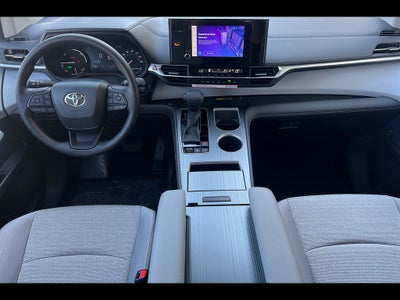 2026 Toyota Sienna LE