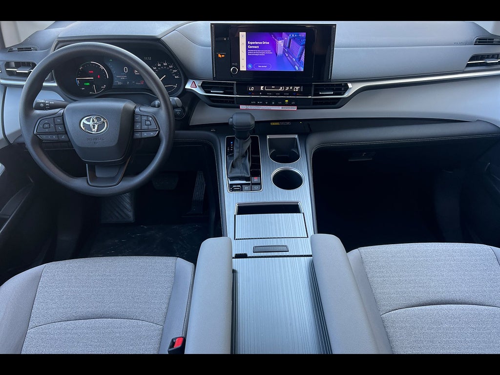2026 Toyota Sienna LE
