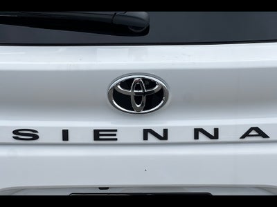 2026 Toyota Sienna LE