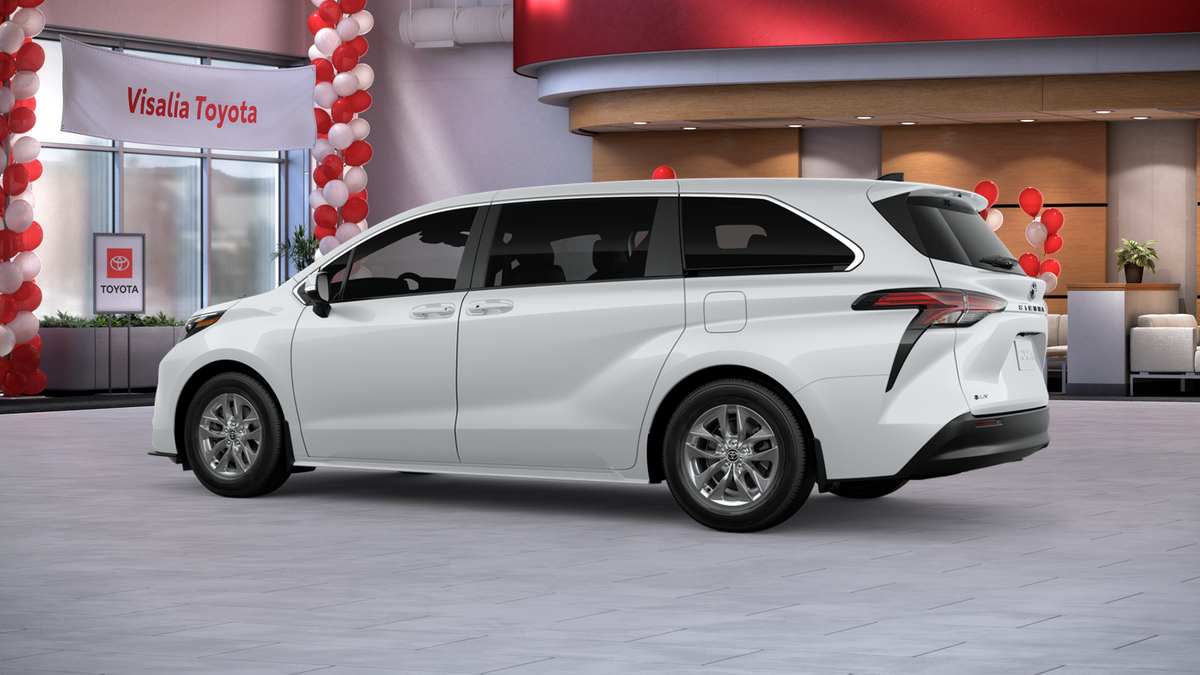 2026 Toyota Sienna LE