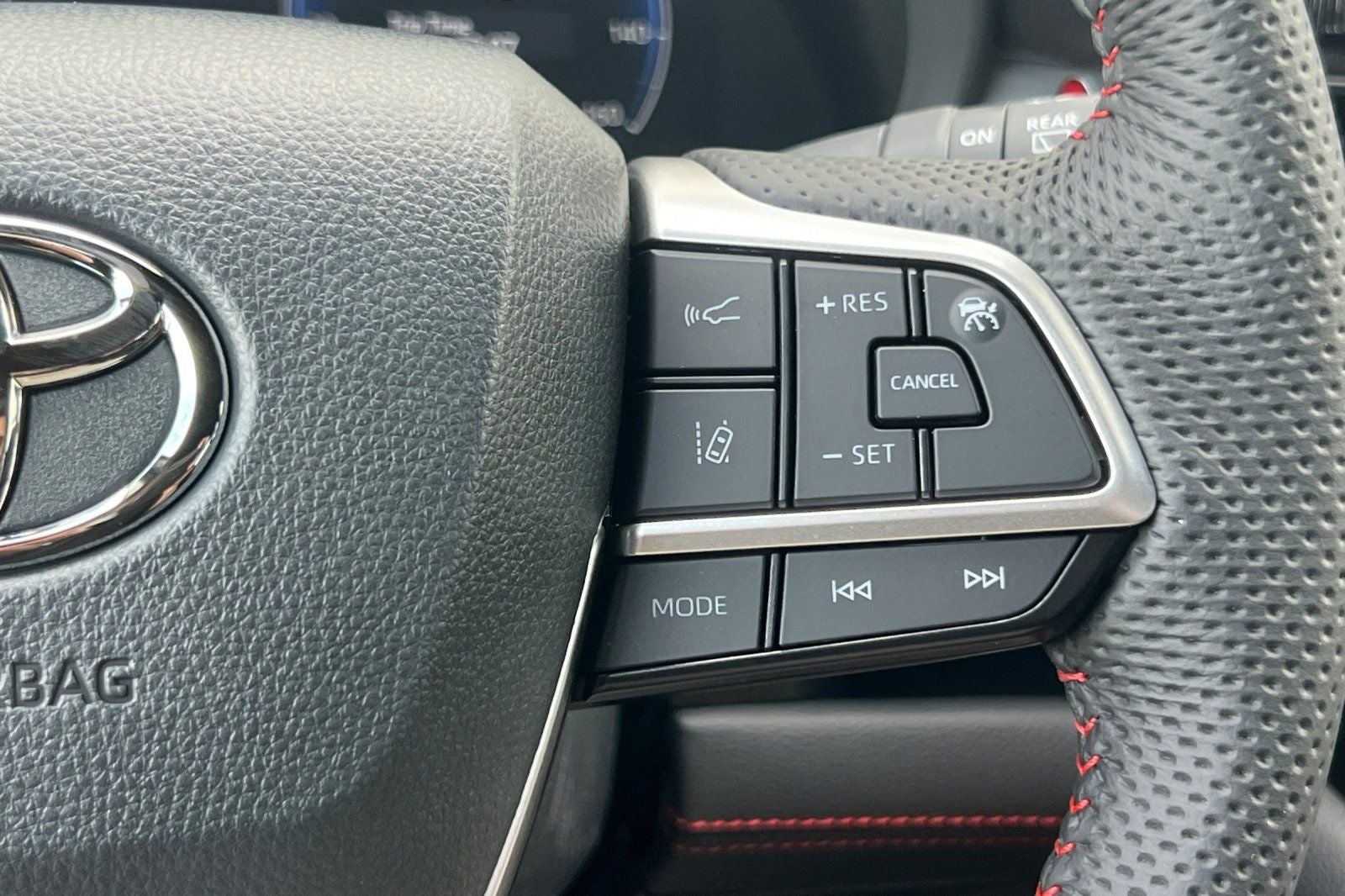 2026 Toyota Sienna XSE 7 Passenger