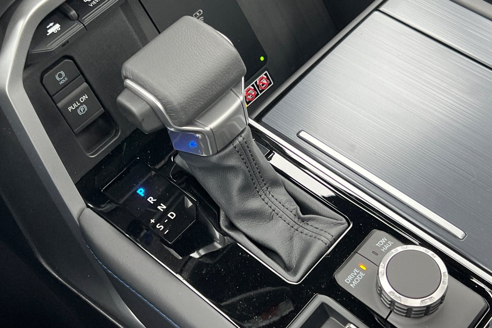 2025 Toyota Tundra i-FORCE MAX Platinum i-FORCE MAX