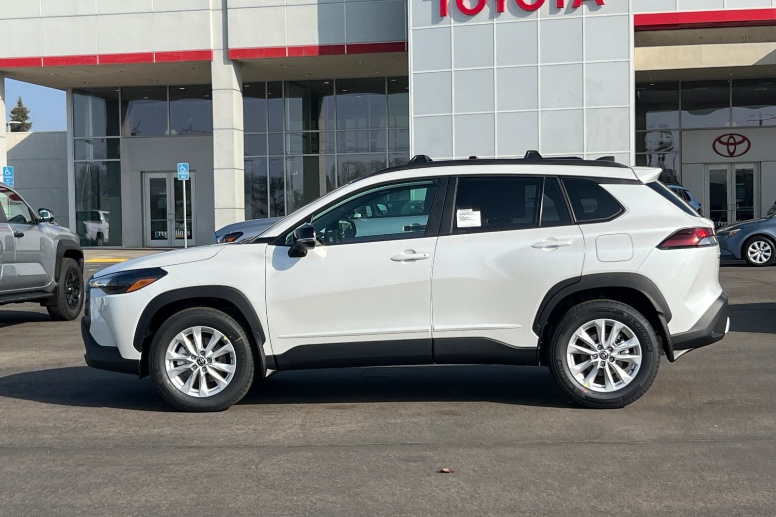 2026 Toyota Corolla Cross LE