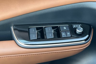 2026 Toyota Toyota Crown Signia XLE