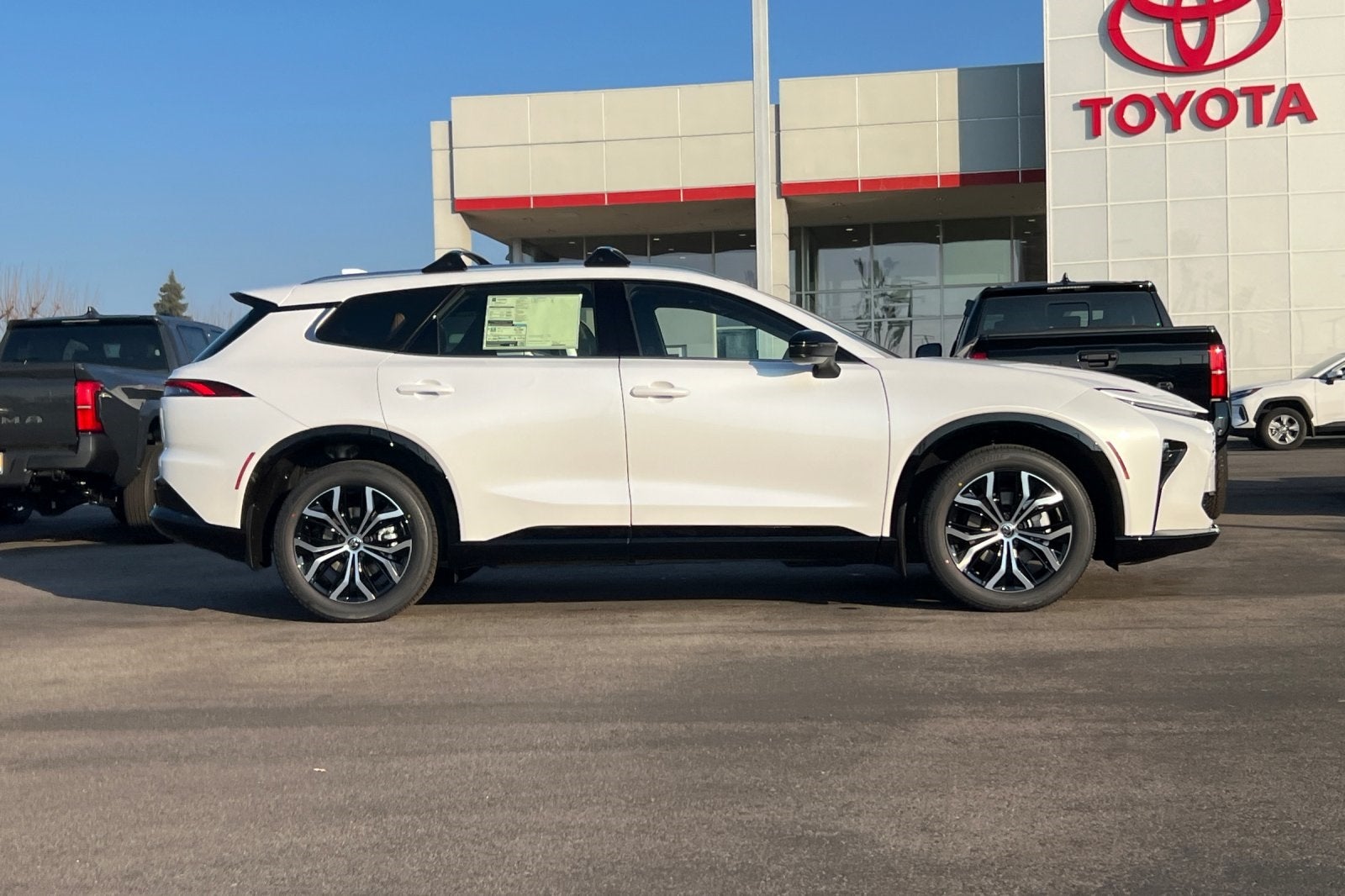 2026 Toyota Toyota Crown Signia XLE