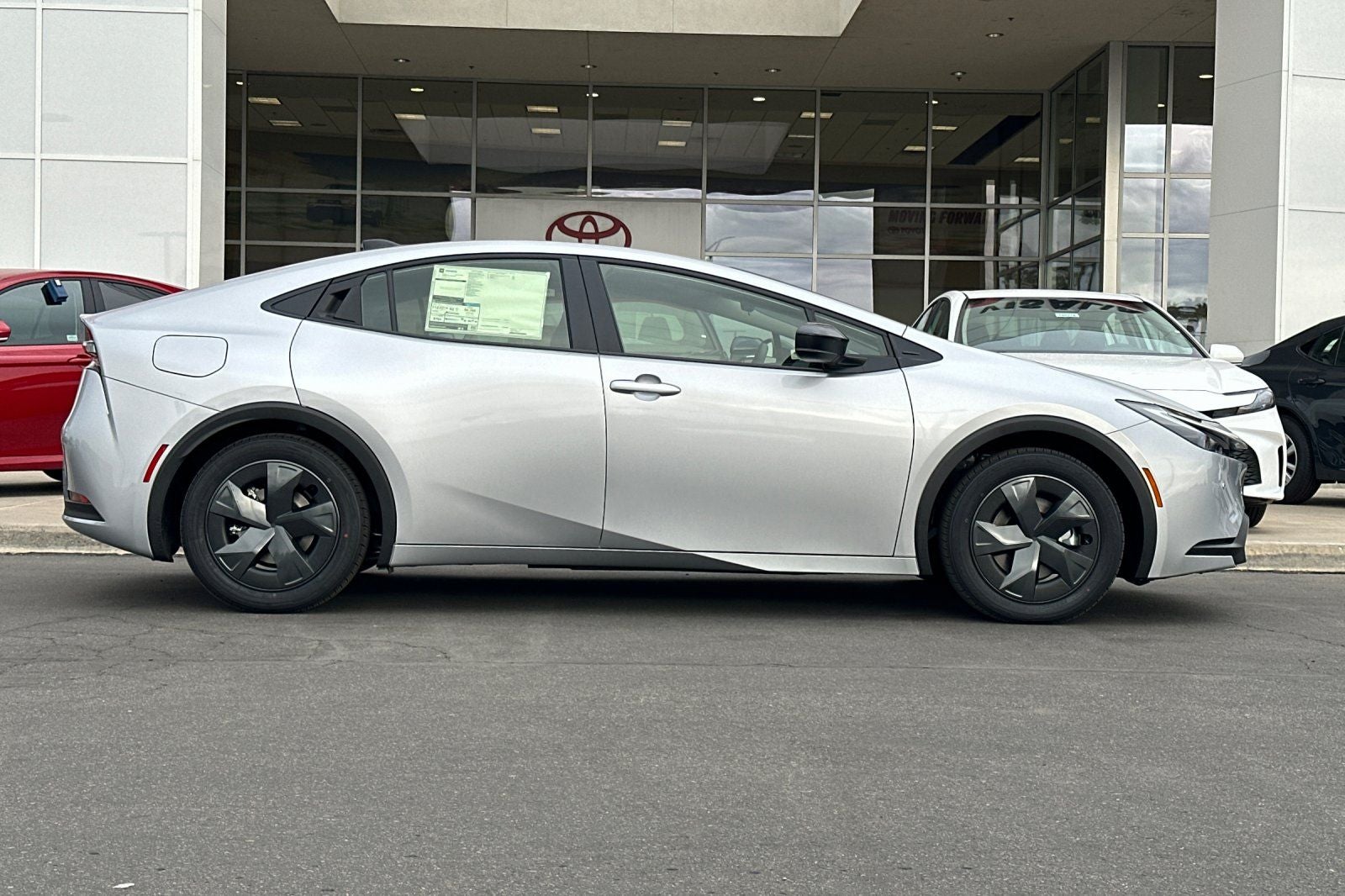 2026 Toyota Prius Plug-in Hybrid SE