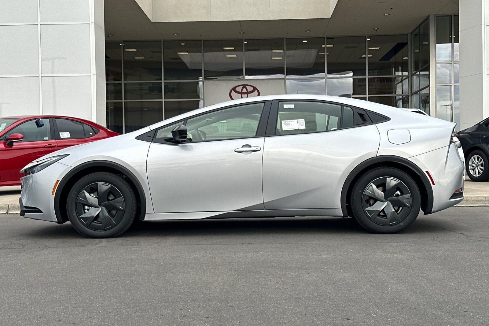 2026 Toyota Prius Plug-in Hybrid SE