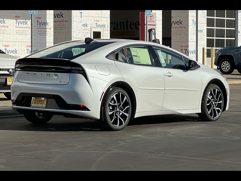 2027 Toyota Prius Plug-in Hybrid XSE Premium