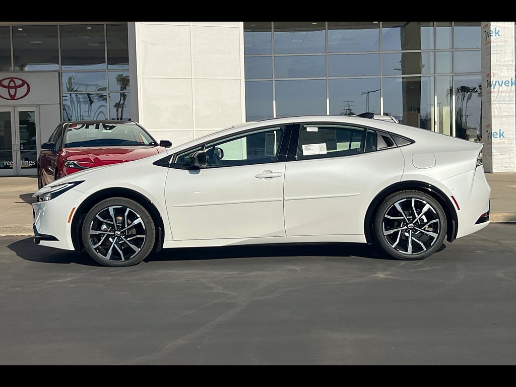 2027 Toyota Prius Plug-in Hybrid XSE Premium
