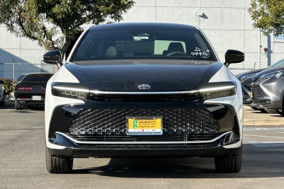 2026 Toyota Toyota Crown Platinum