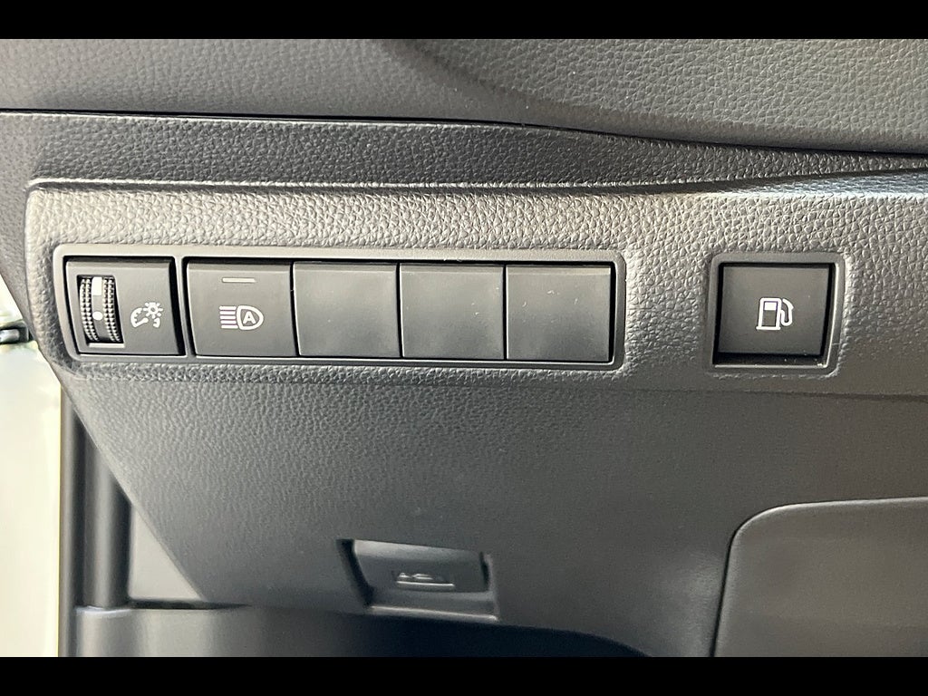 2027 Toyota Corolla Hybrid LE