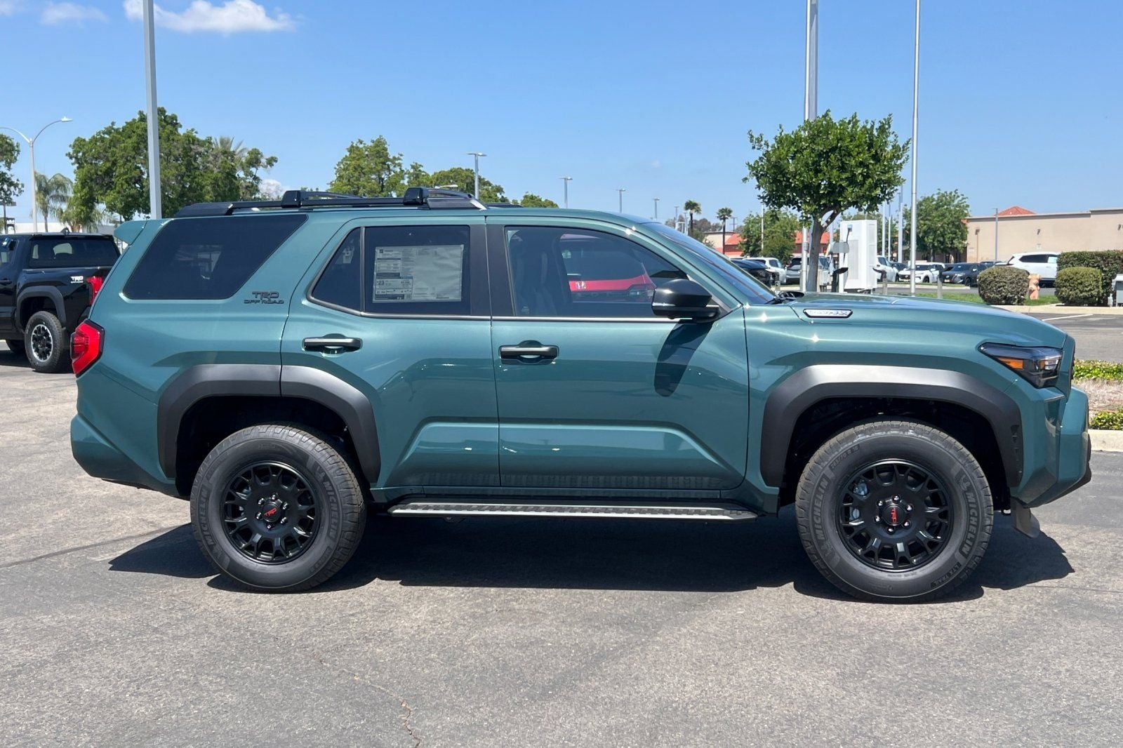 2026 Toyota 4Runner i-FORCE MAX TRD Off-Road Premium i-FORCE MAX