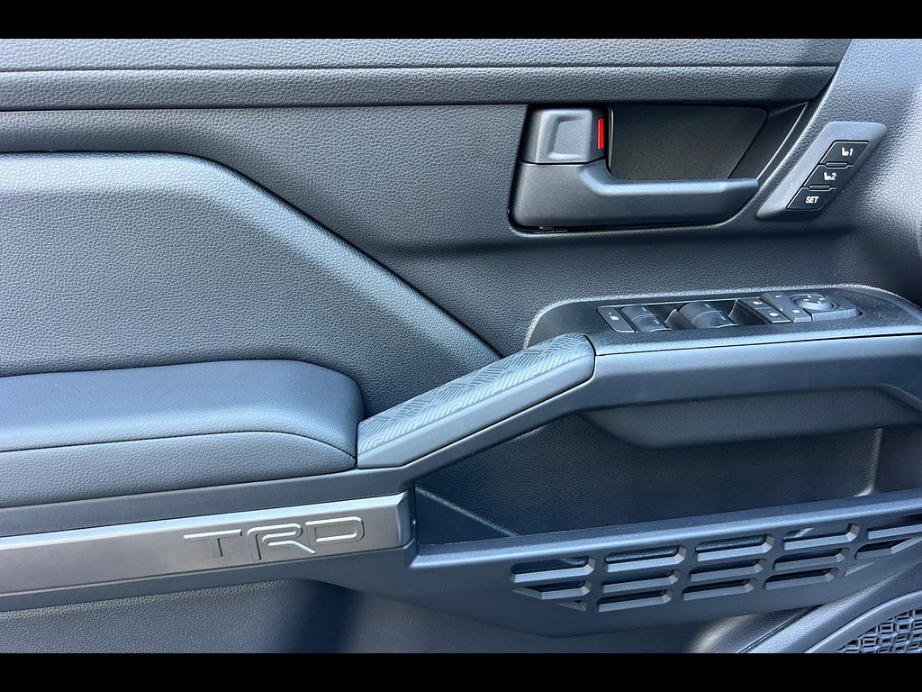 2026 Toyota 4Runner i-FORCE MAX TRD Off-Road Premium i-FORCE MAX