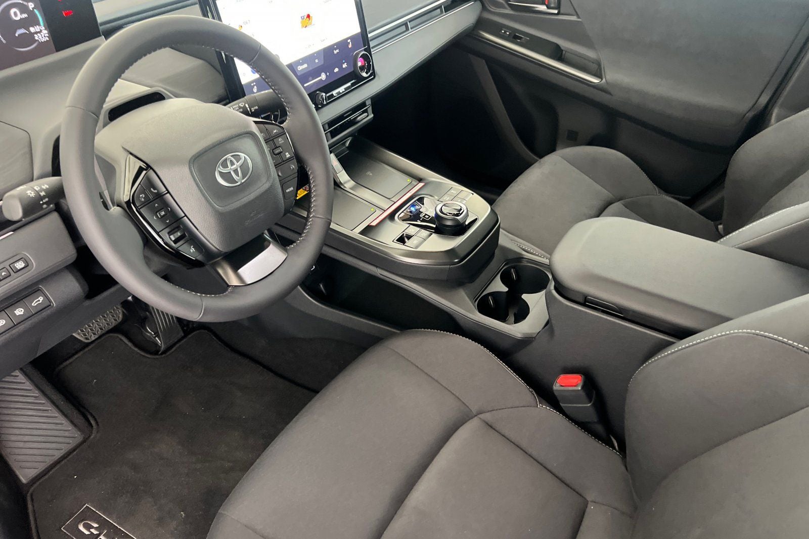 2026 Toyota C-HR XSE