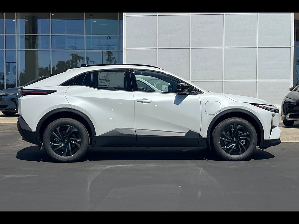 2026 Toyota C-HR SE